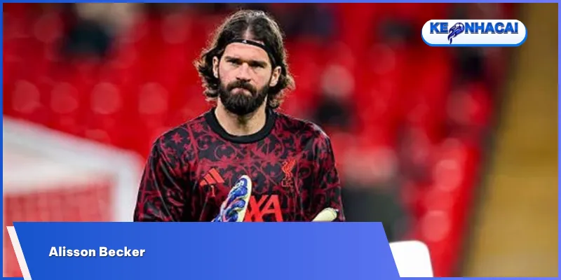 Top 5 Thủ Môn Đáng Xem Nhất Thế Giới - Những Cái Tên Toàn Năng 2 Alisson Becker xứng đáng góp mặt trong top 5 thủ môn đáng xem nhất nhờ phản xạ xuất sắc, sự ổn định và khả năng làm chủ vòng cấm